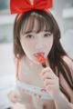 DJAWA Photo - Son Ye-Eun (손예은): "Strawbeery Girl" (152 photos) P93 No.2a219a